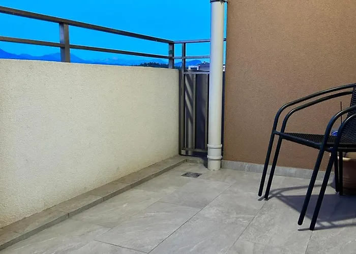 Comfort Central Point Apartment